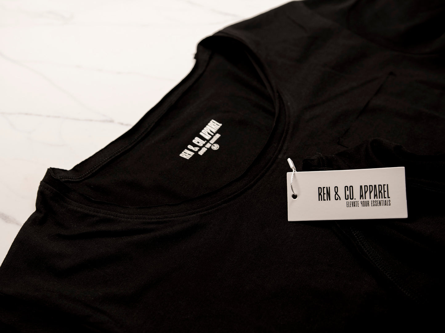Black Scoop-Neck Fitted Short Sleeve T-Shirt