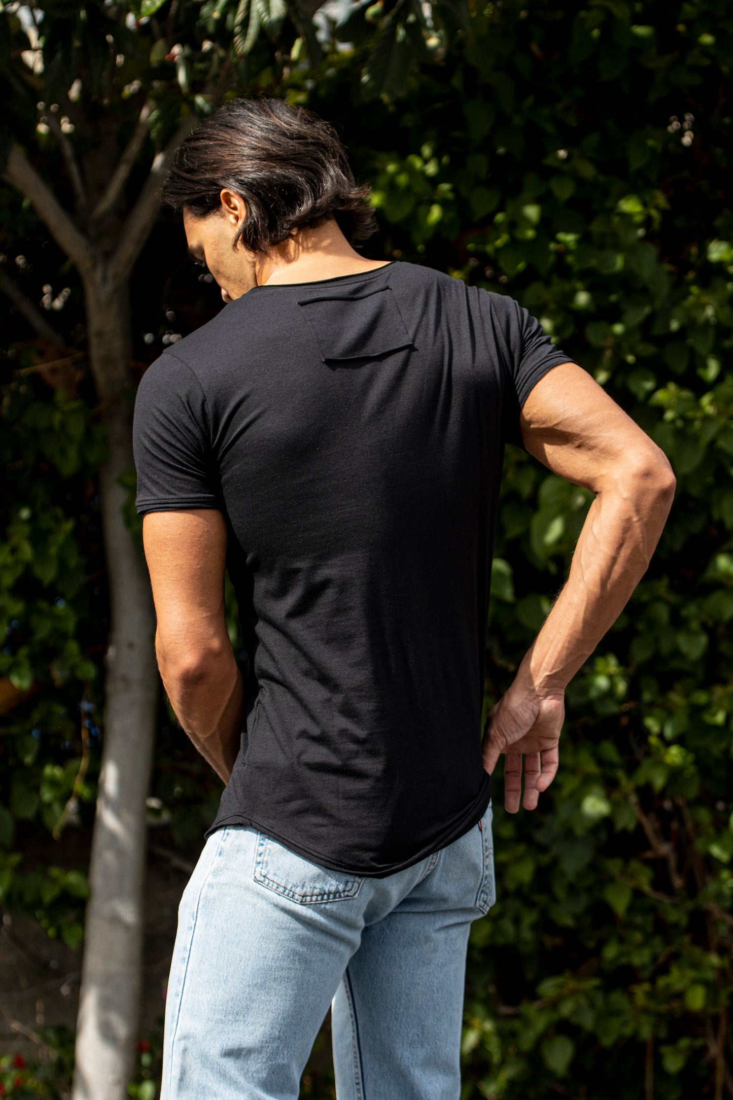 Black Scoop-Neck Fitted Short Sleeve T-Shirt