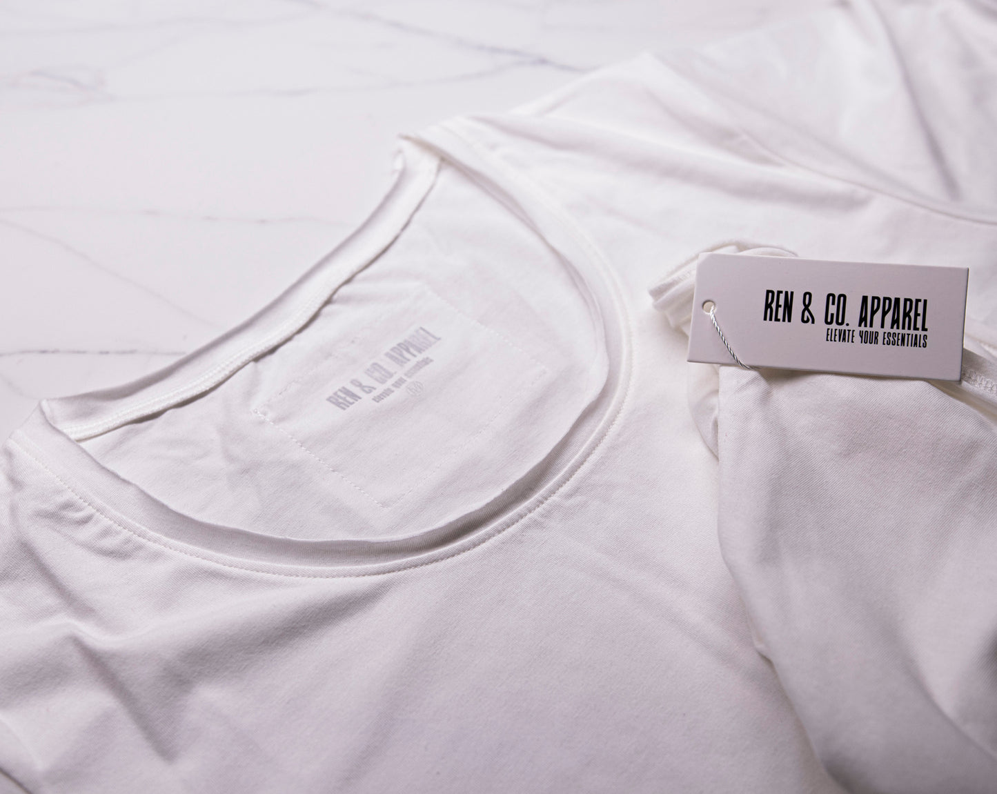 White Scoop-Neck Fitted Short Sleeve T-Shirt
