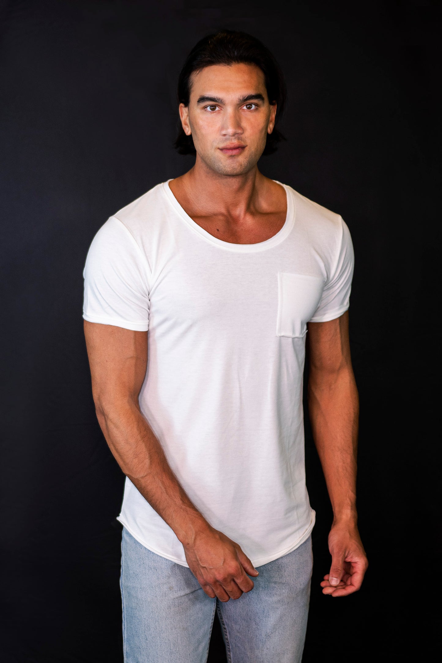White Scoop-Neck Fitted Short Sleeve T-Shirt